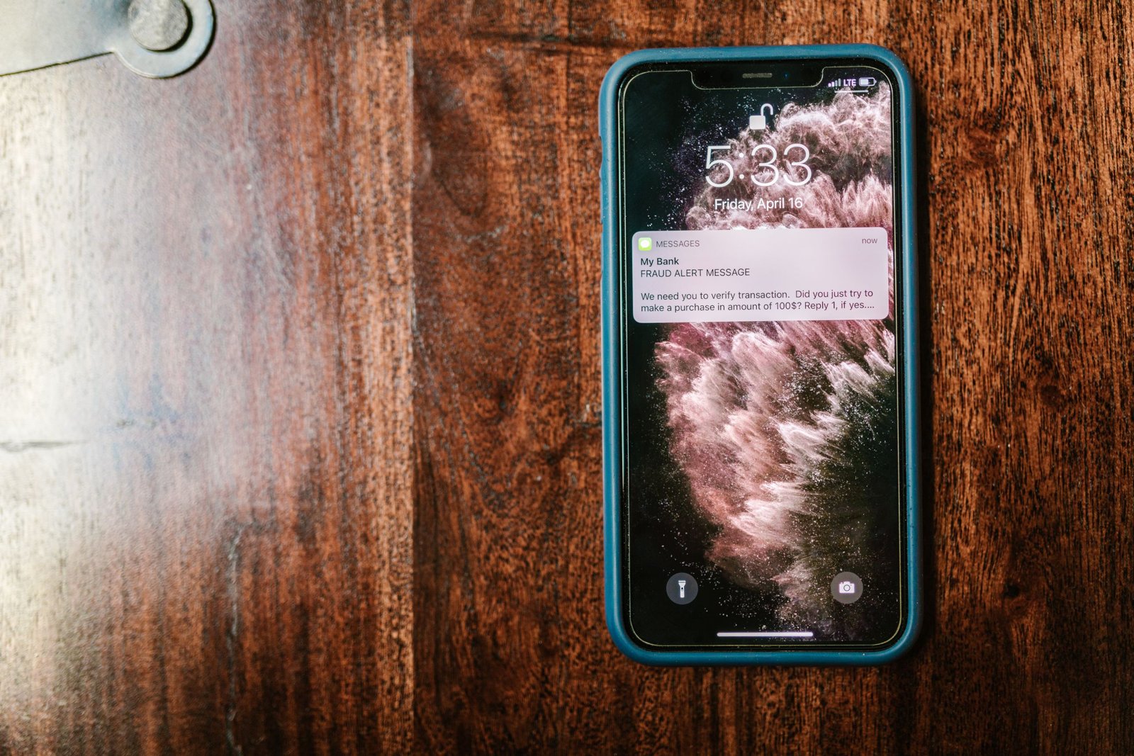SMS bonjour vous êtes chez vous : comprendre l'arnaque